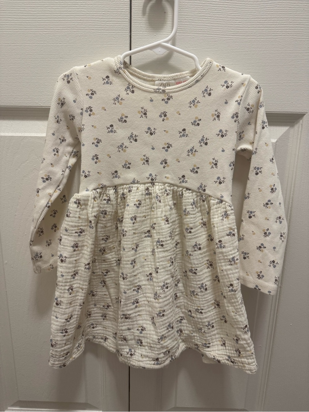 Zara toddler girl Cream Long-Sleeve Floral dress
